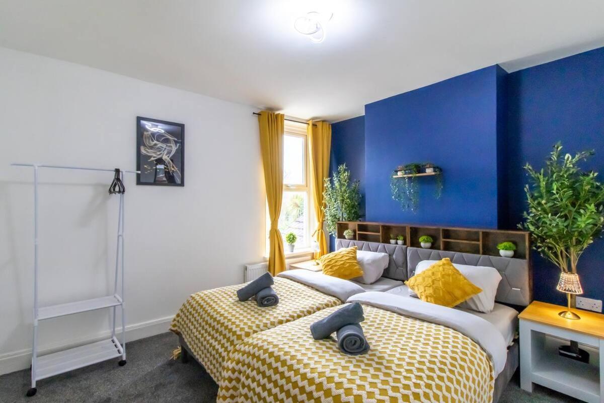 Open Mind Property - Luxury House & Free Parking Portsmouth Exterior foto